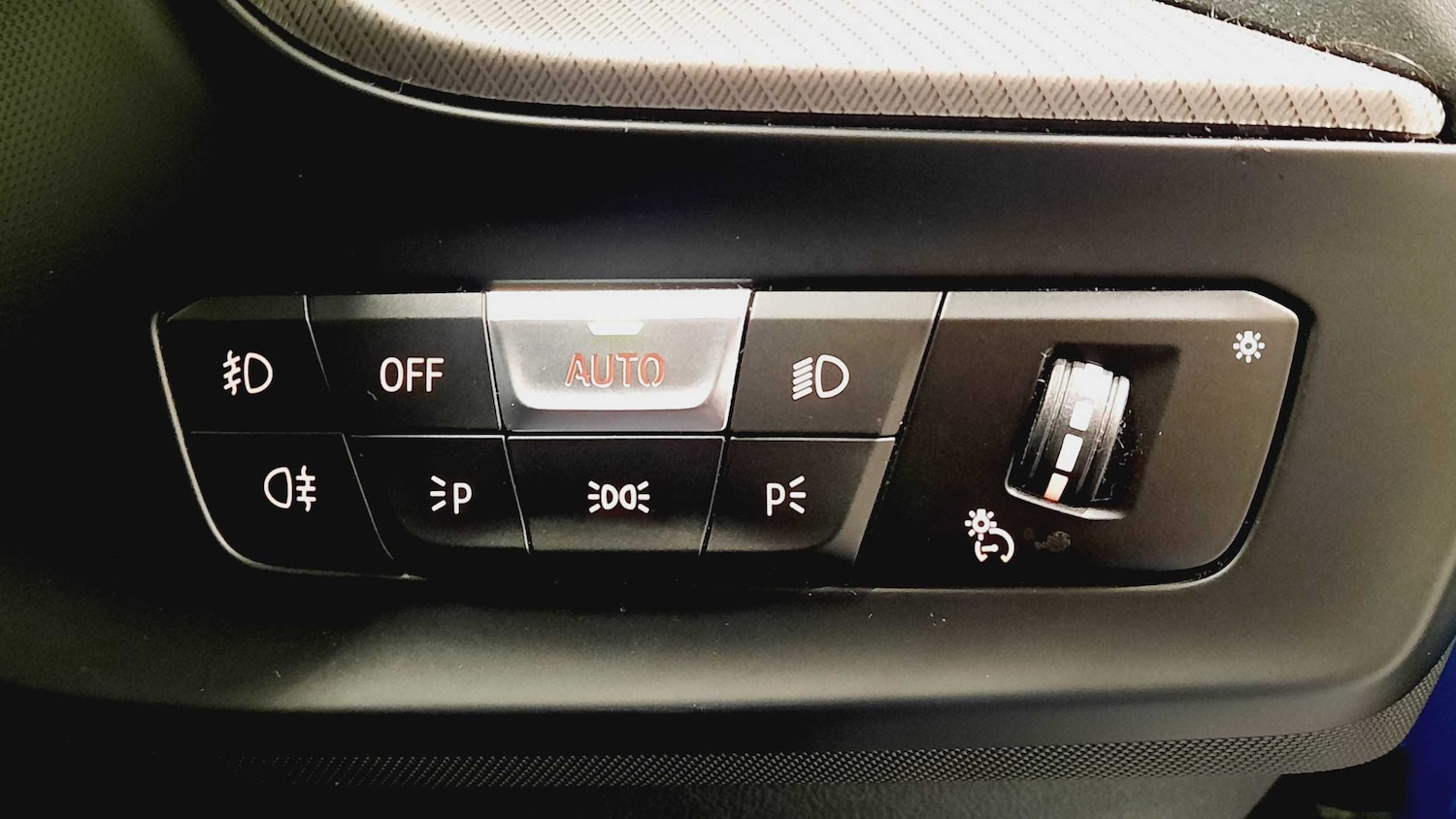 Used BMW 2 Series 2024 for sale - 76156111: Photo 25