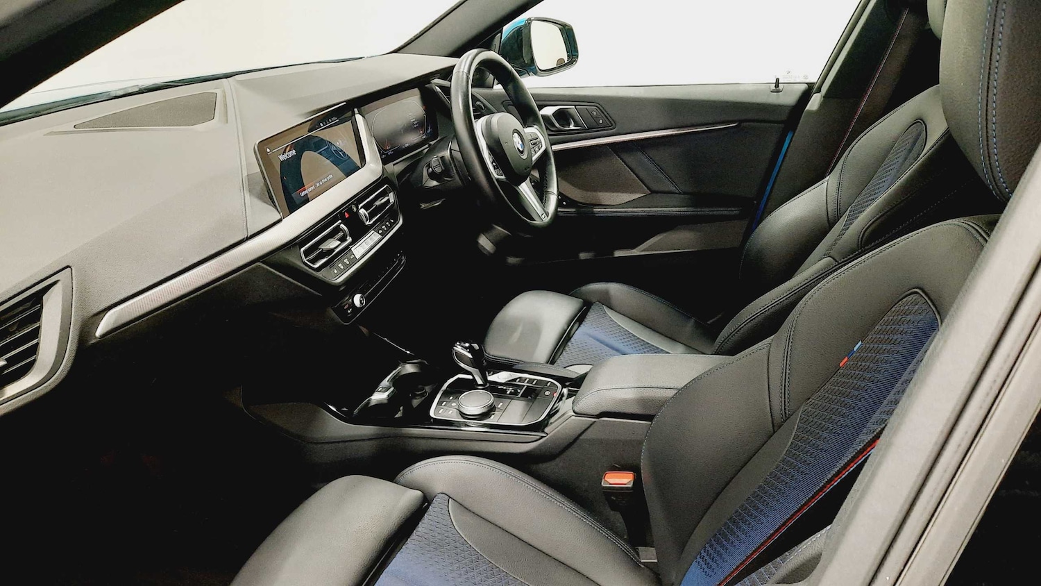 Used BMW 2 Series 2024 for sale - 76156111: Photo 7