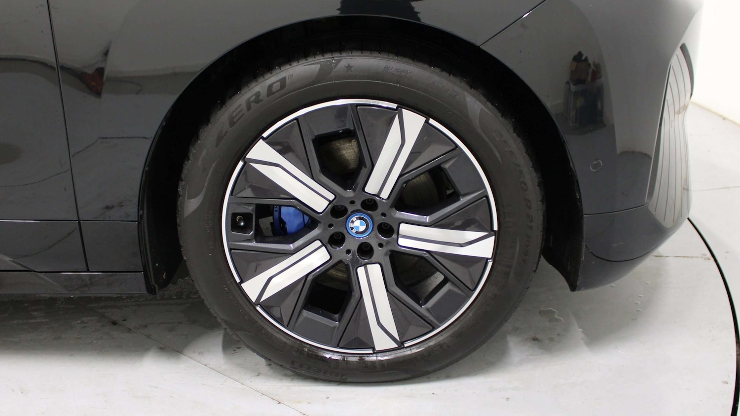 Used BMW iX 2022 for sale - 77281867: Photo 15