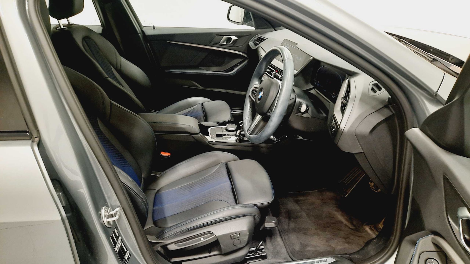 Used BMW 1 Series 2023 for sale - 76063430: Photo 11
