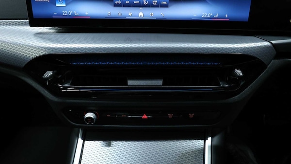 Used BMW 3 Series 2025 for sale - 75217863: Photo 9
