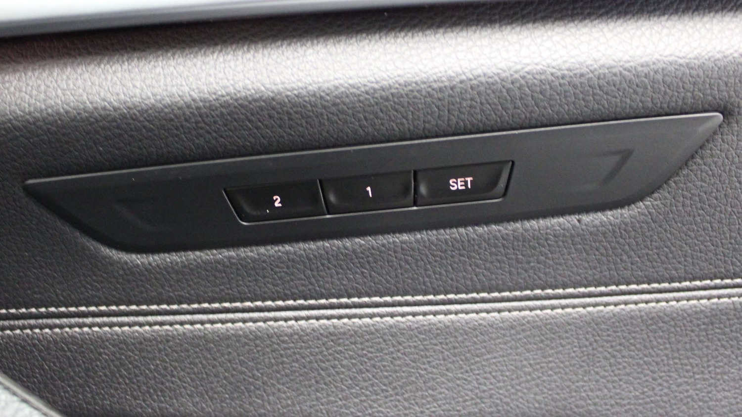 Used BMW 5 Series 2017 for sale - 76746032: Photo 24