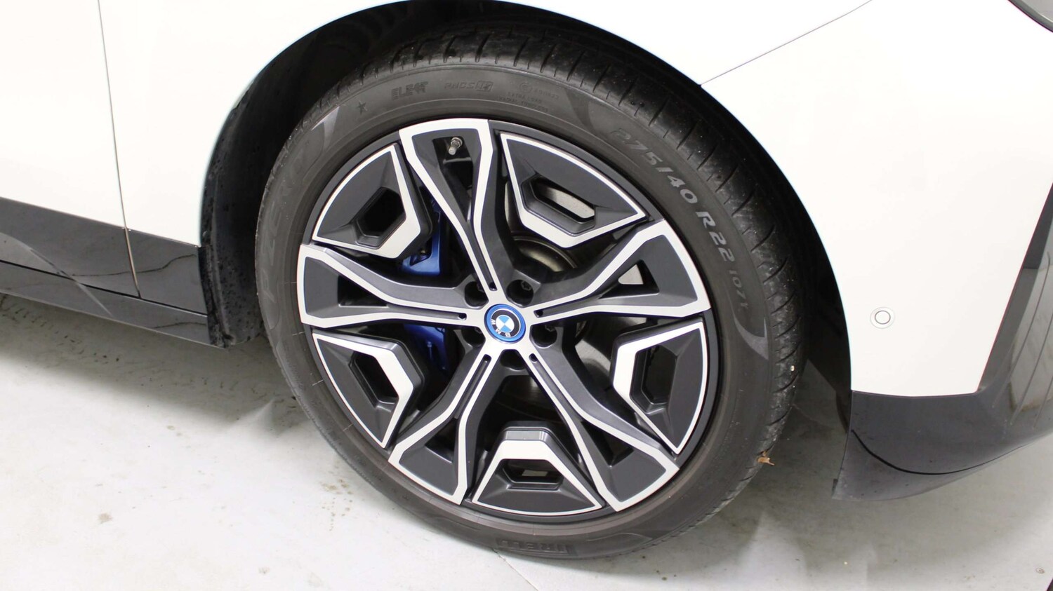 Used BMW iX 2022 for sale - 76488138: Photo 14