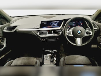 Used BMW 1 Series 2023 for sale - 76113433: Photo