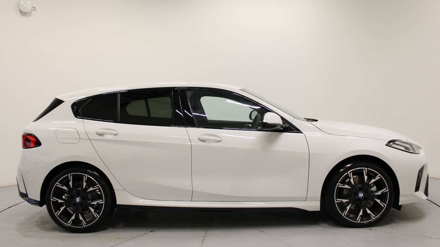 Used BMW 1 Series 2025 for sale - 77601381: Photo 3