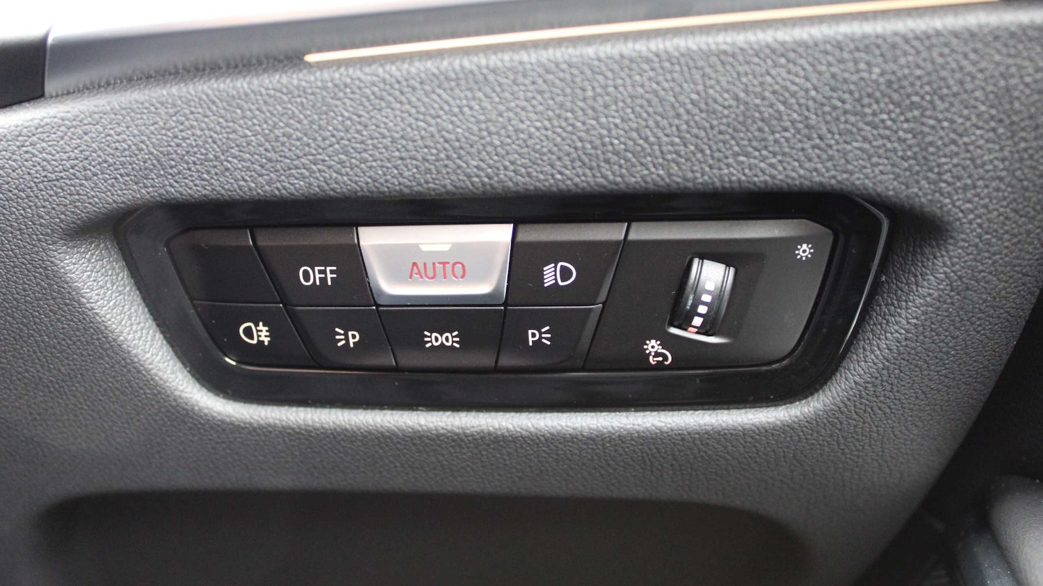 Used BMW 3 Series 2022 for sale - 76298440: Photo 27