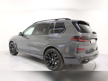 Used BMW X7 2024 for sale - 76501877: Photo