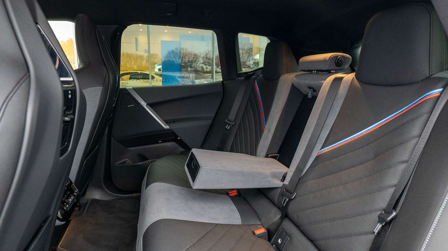 Used BMW iX 2025 for sale - 77601330: Photo 12