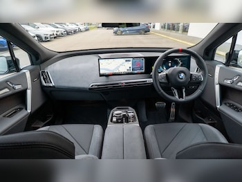 Used BMW iX 2025 for sale - 77601330: Photo