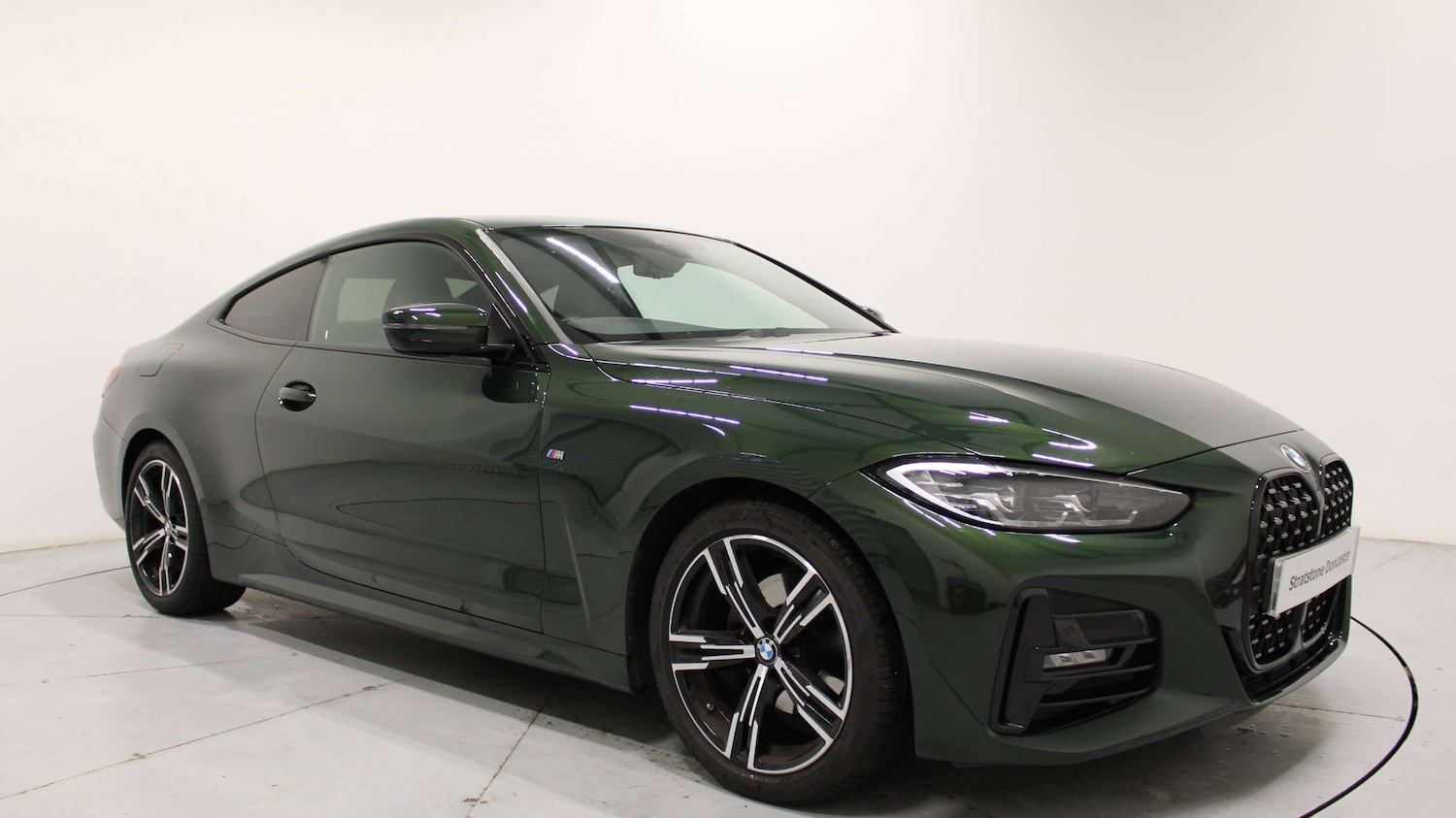Used BMW 4 Series 2023 for sale - 76564361: Photo 1