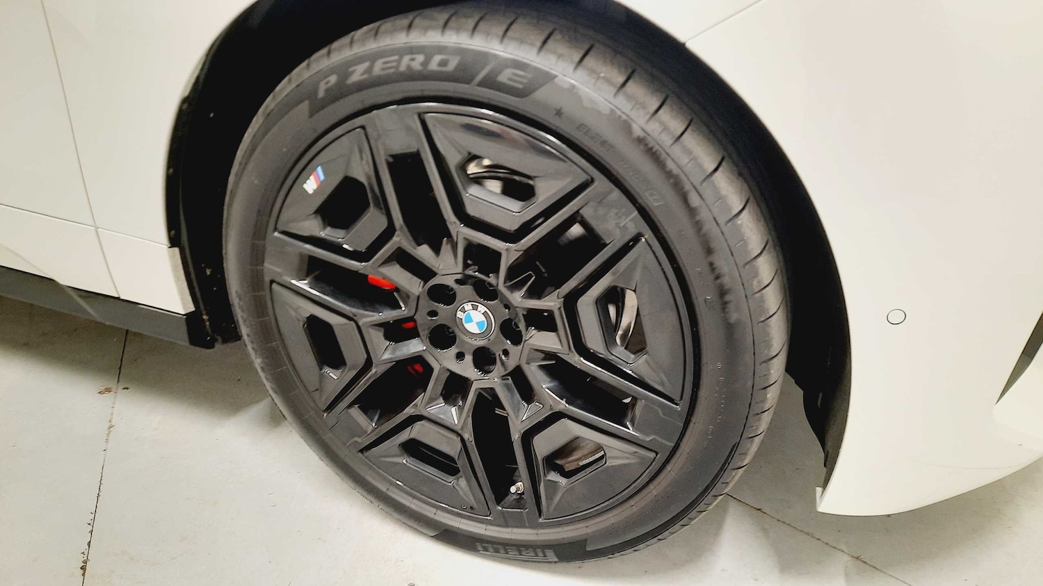 Used BMW iX 2025 for sale - 76789386: Photo 14