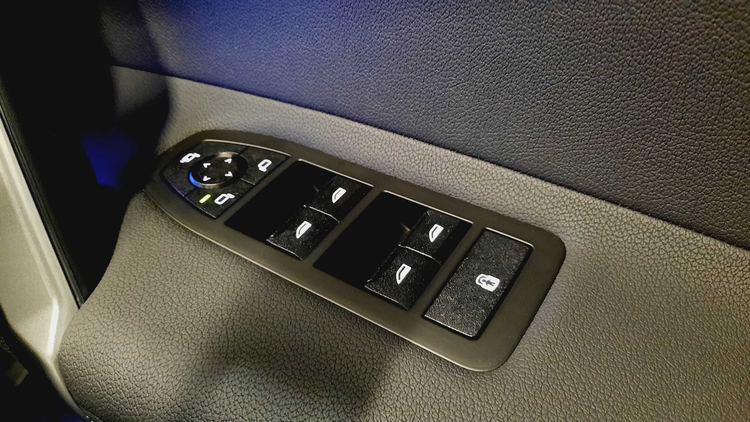 Used BMW iX 2025 for sale - 76789386: Photo 24