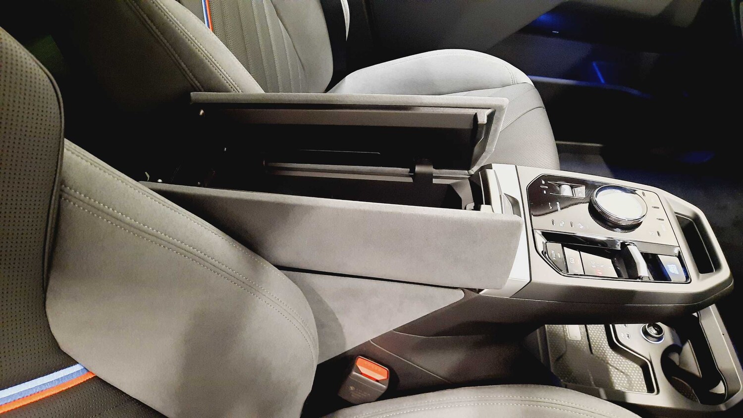 Used BMW iX 2025 for sale - 76789386: Photo 30