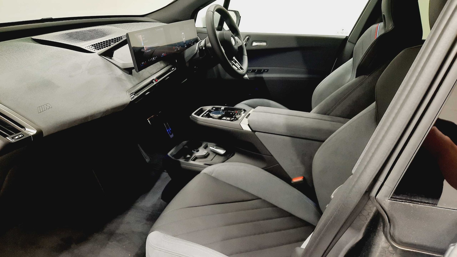 Used BMW iX 2025 for sale - 76789386: Photo 7