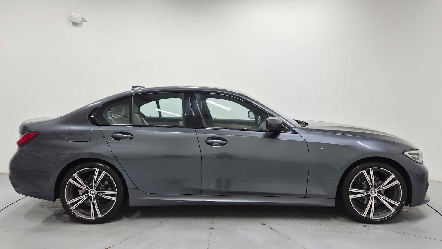 Used BMW 3 Series 2019 for sale - 77842479: Photo 3