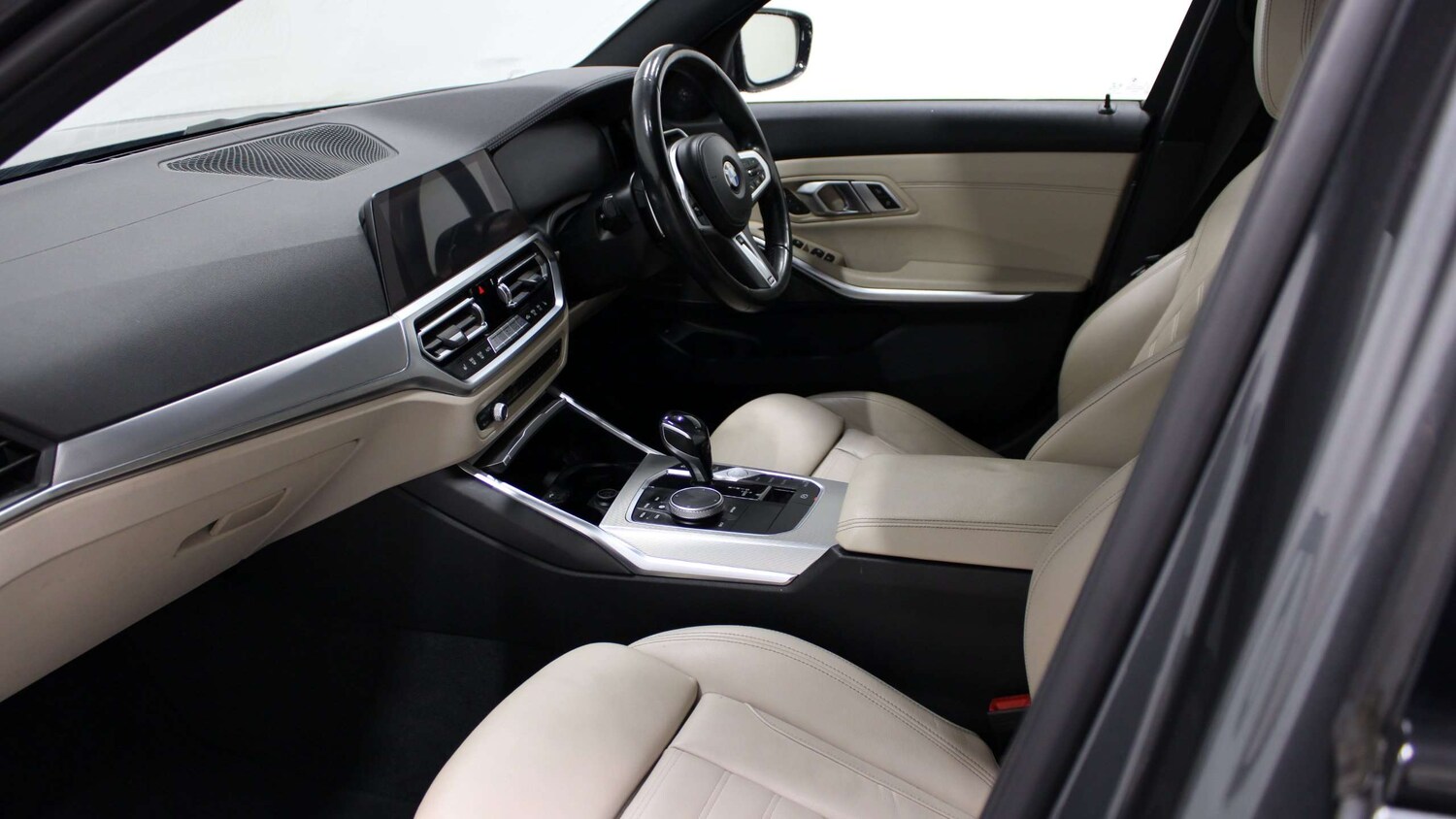 Used BMW 3 Series 2019 for sale - 77842479: Photo 8