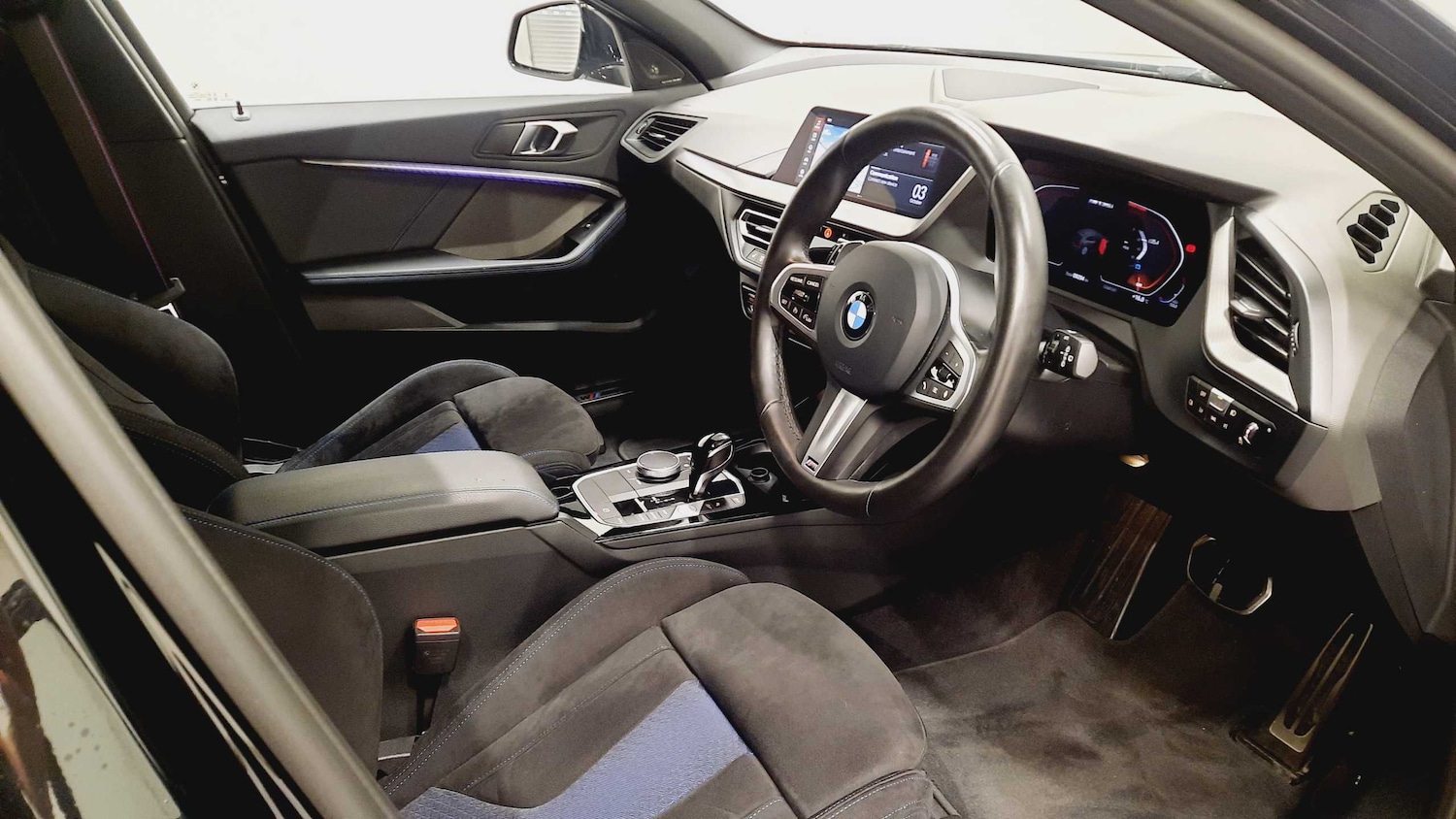 Used BMW 1 Series 2024 for sale - 76170114: Photo 6