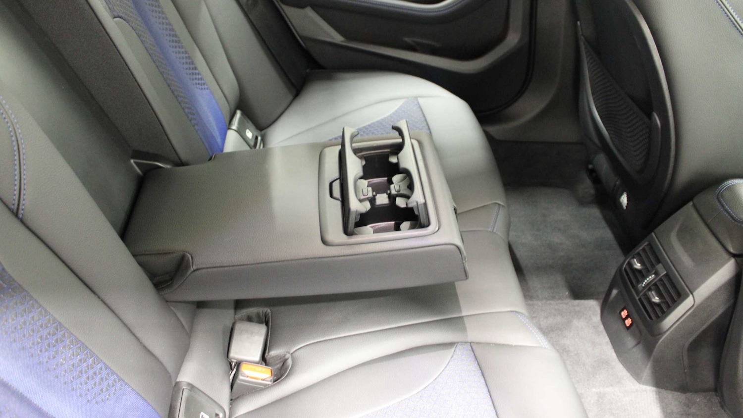 Used BMW 2 Series 2024 for sale - 76329146: Photo 30