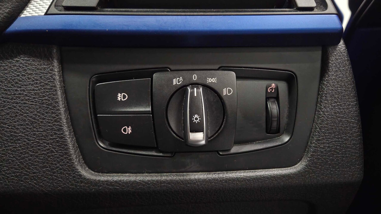 Used BMW 3 Series 2015 for sale - 77686622: Photo 23