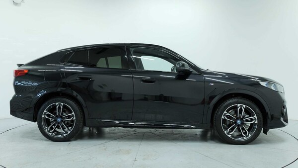 Used BMW iX2 2025 for sale - 75566424: Photo 3