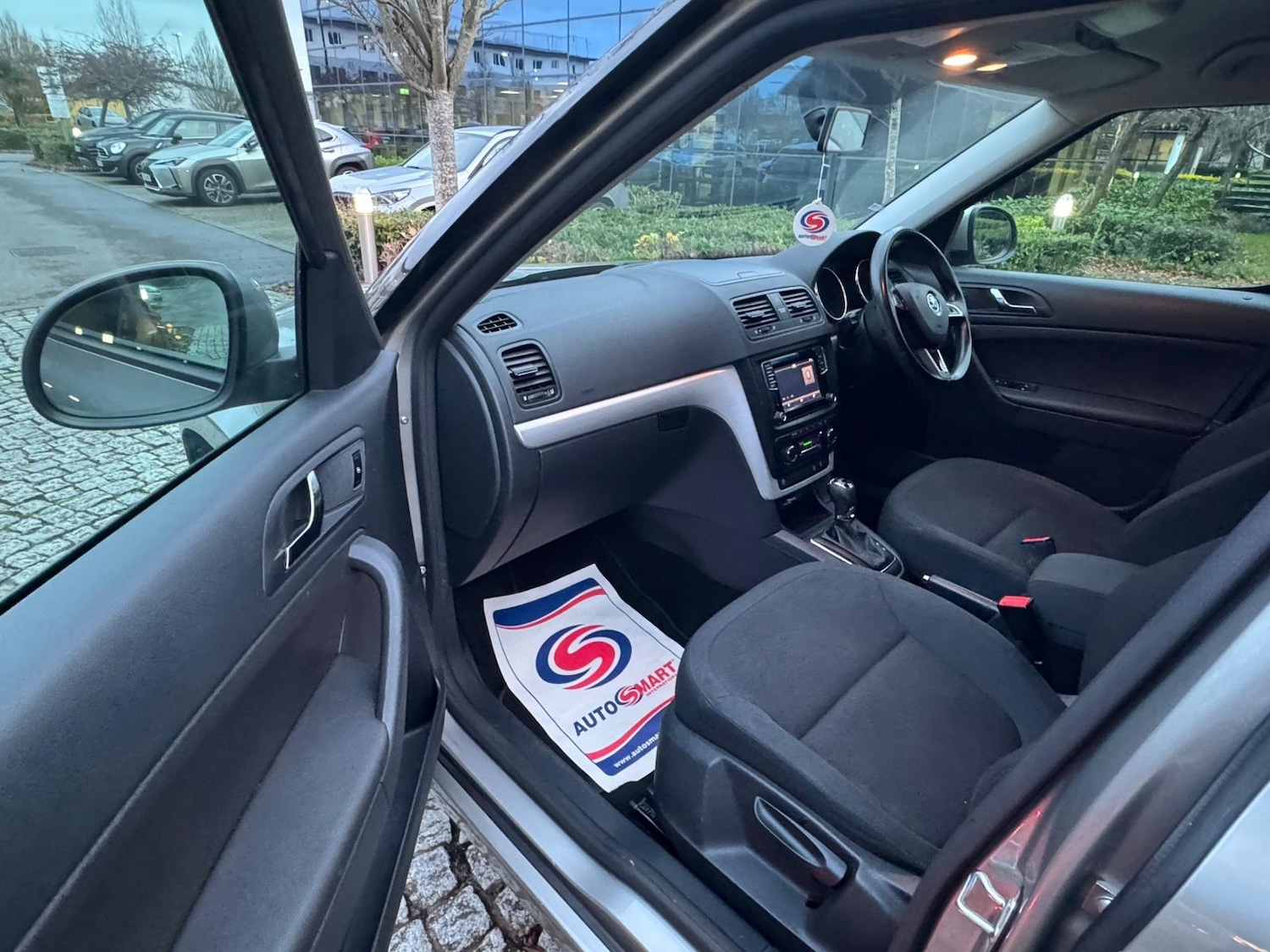 Used Skoda Yeti 2015 for sale - 76578380: Photo 17