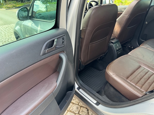 Used Skoda Yeti 2015 for sale - 75640965: Photo 25