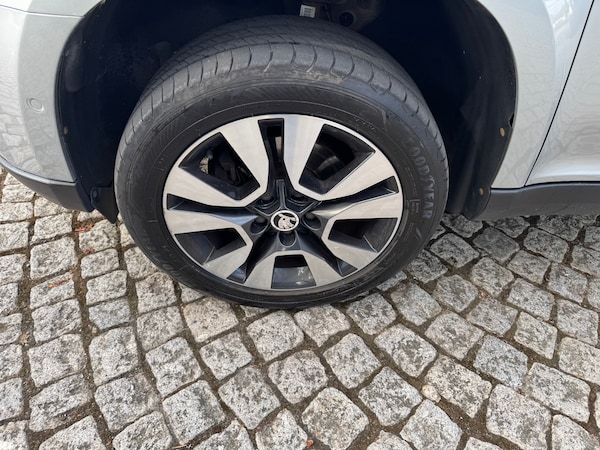Used Skoda Yeti 2015 for sale - 75640965: Photo 37
