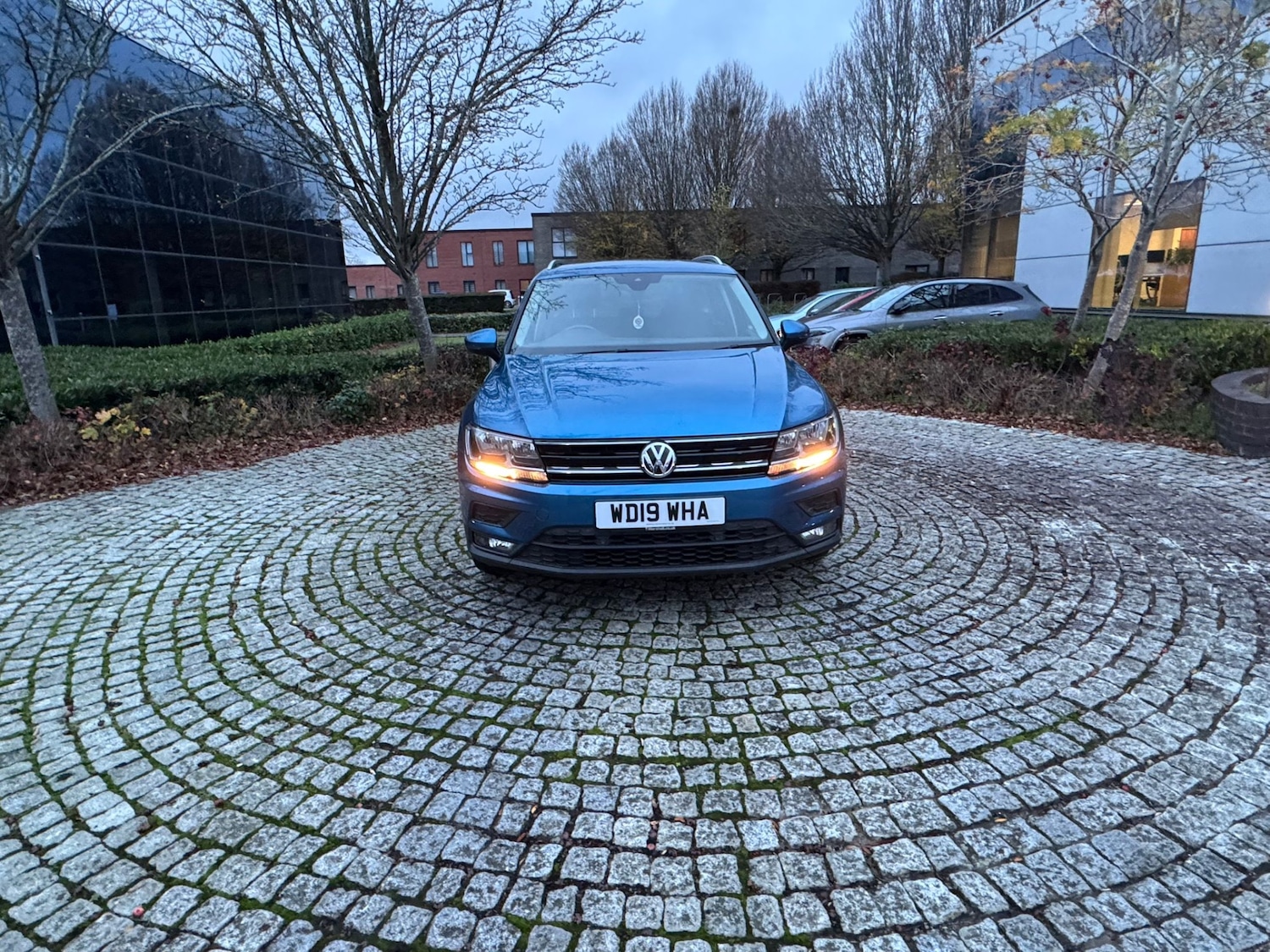 Used Volkswagen Tiguan 2019 for sale - 76578368: Photo 2