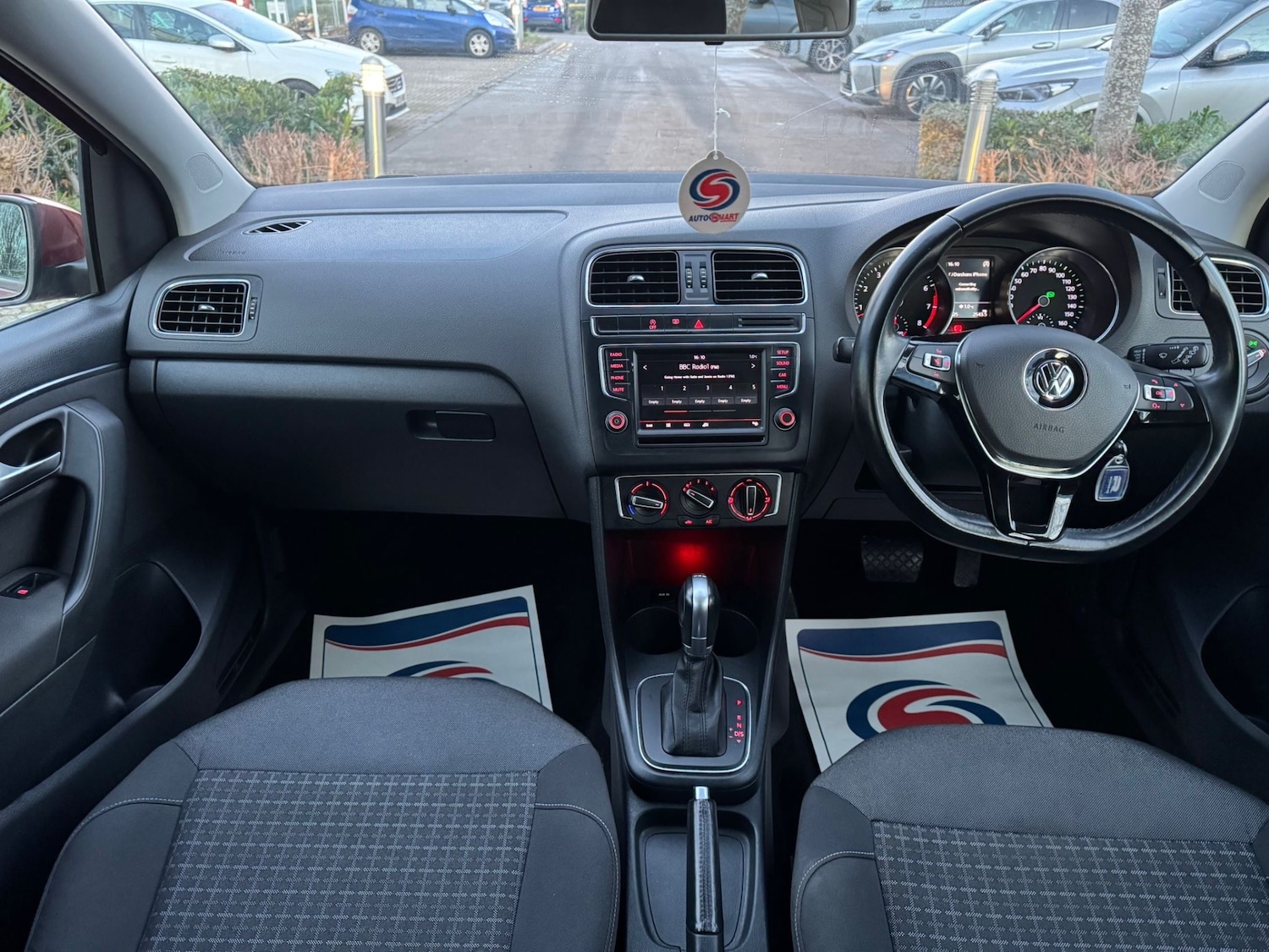 Used Volkswagen Polo 2014 for sale - 77045698: Photo 11