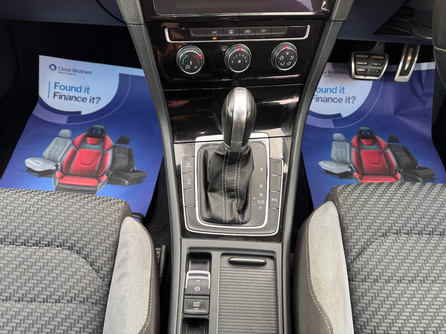 Used Volkswagen Golf 2017 for sale - 76892378: Photo 21