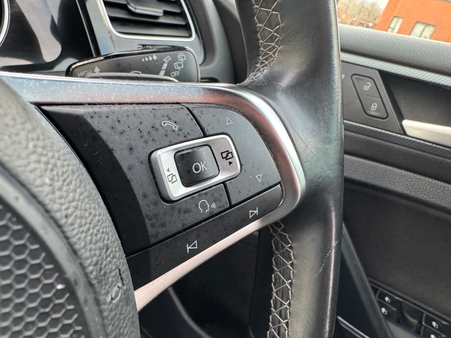 Used Volkswagen Golf 2017 for sale - 76892378: Photo 23