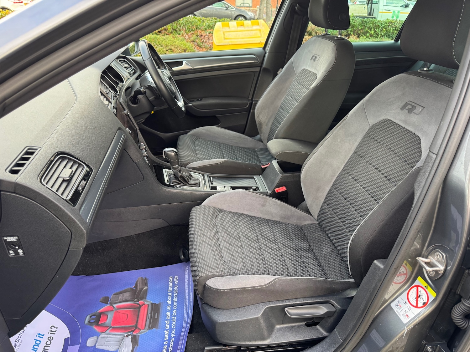 Used Volkswagen Golf 2017 for sale - 76892378: Photo 25