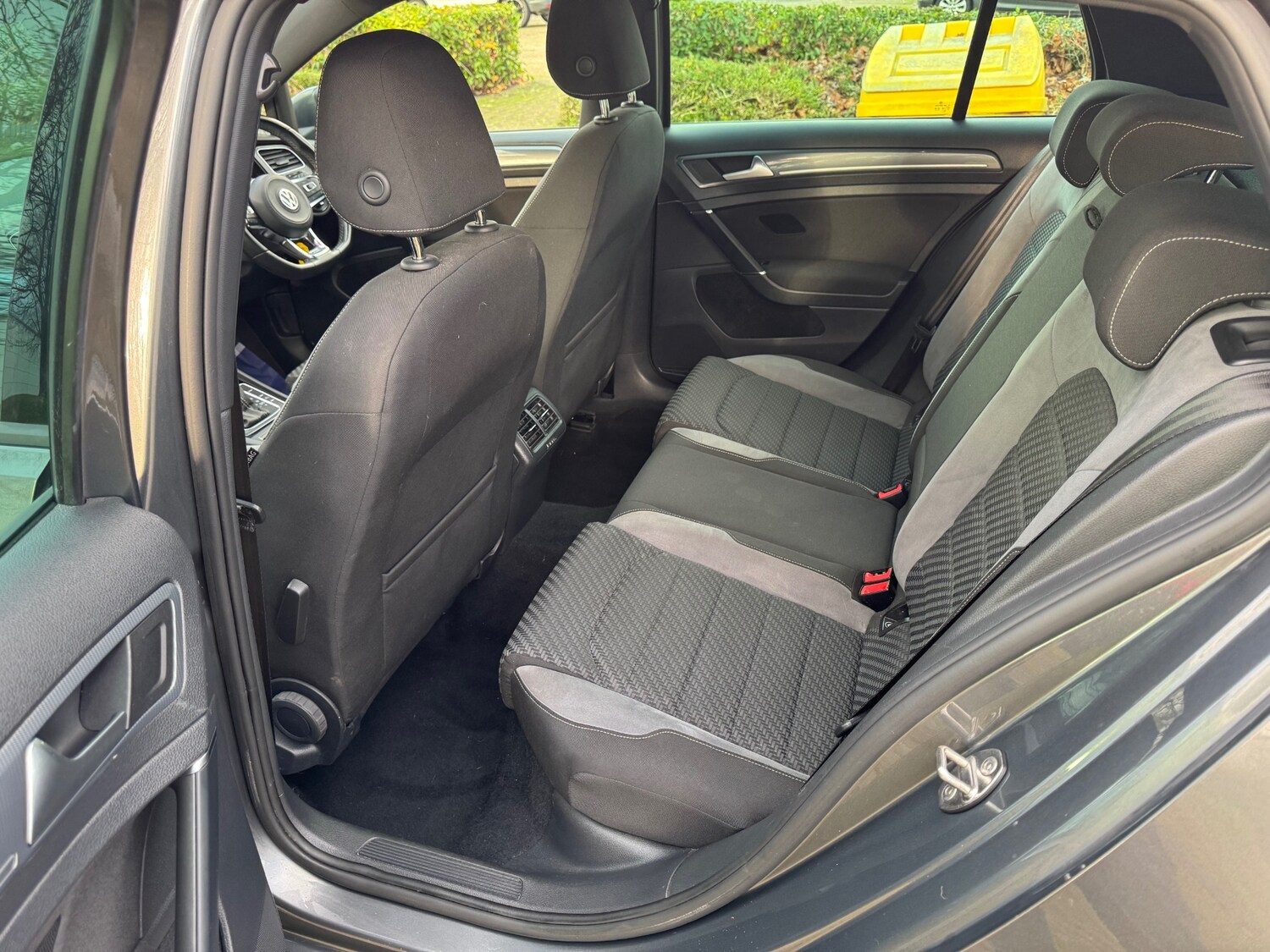 Used Volkswagen Golf 2017 for sale - 76892378: Photo 27