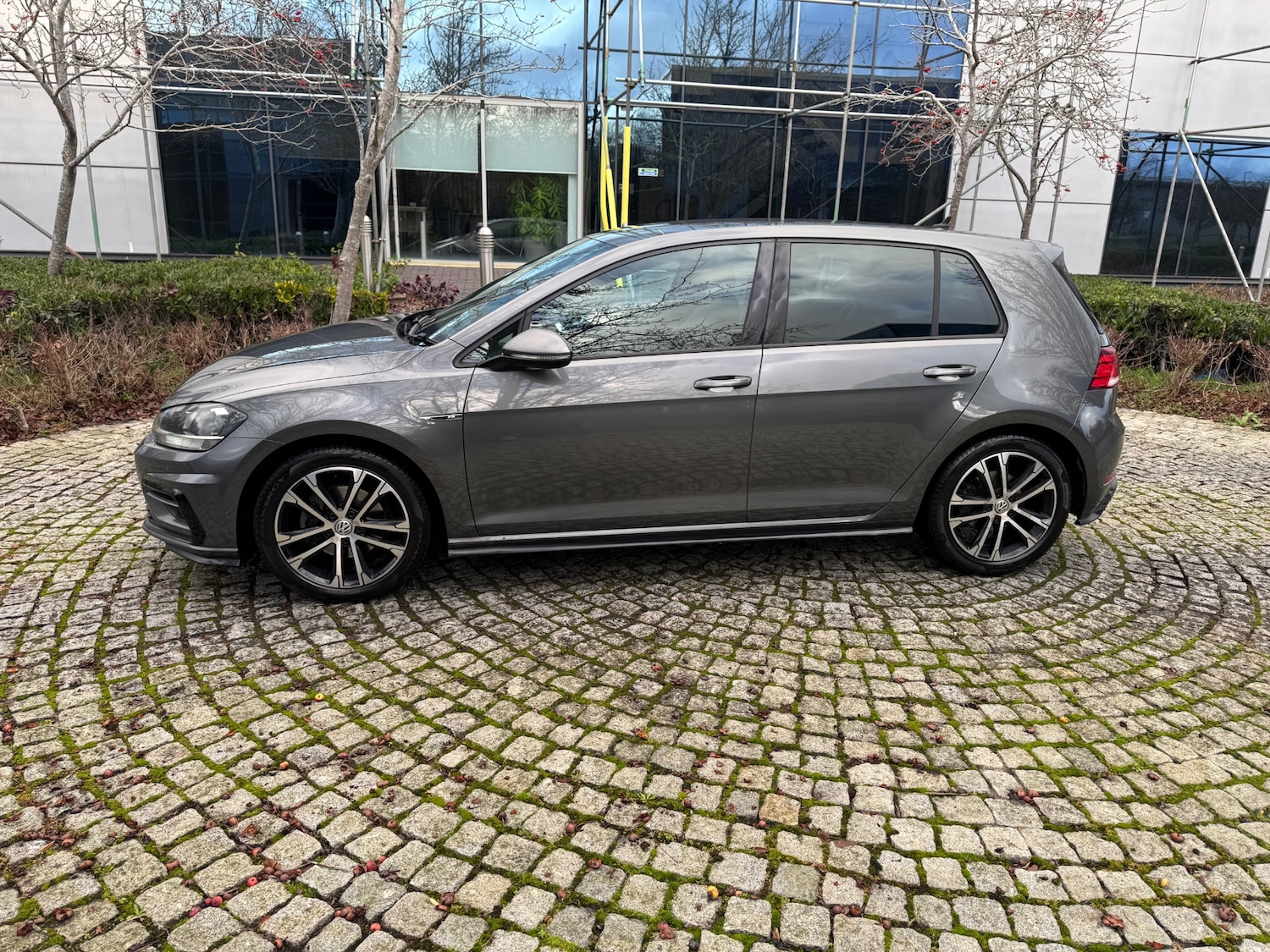 Used Volkswagen Golf 2017 for sale - 76892378: Photo 6