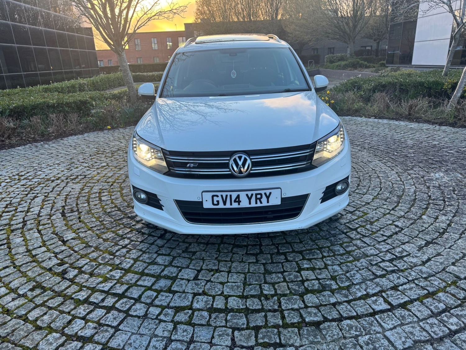 Used Volkswagen Tiguan 2014 for sale - 77901361: Photo 2