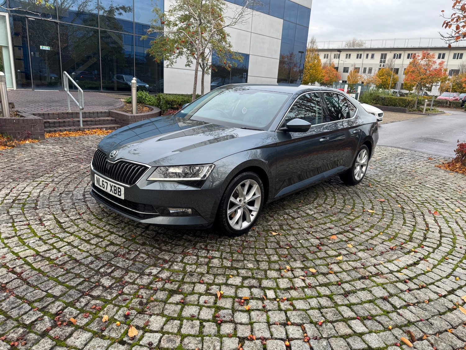 Used Skoda Superb 2017 for sale - 76577527: Photo 4