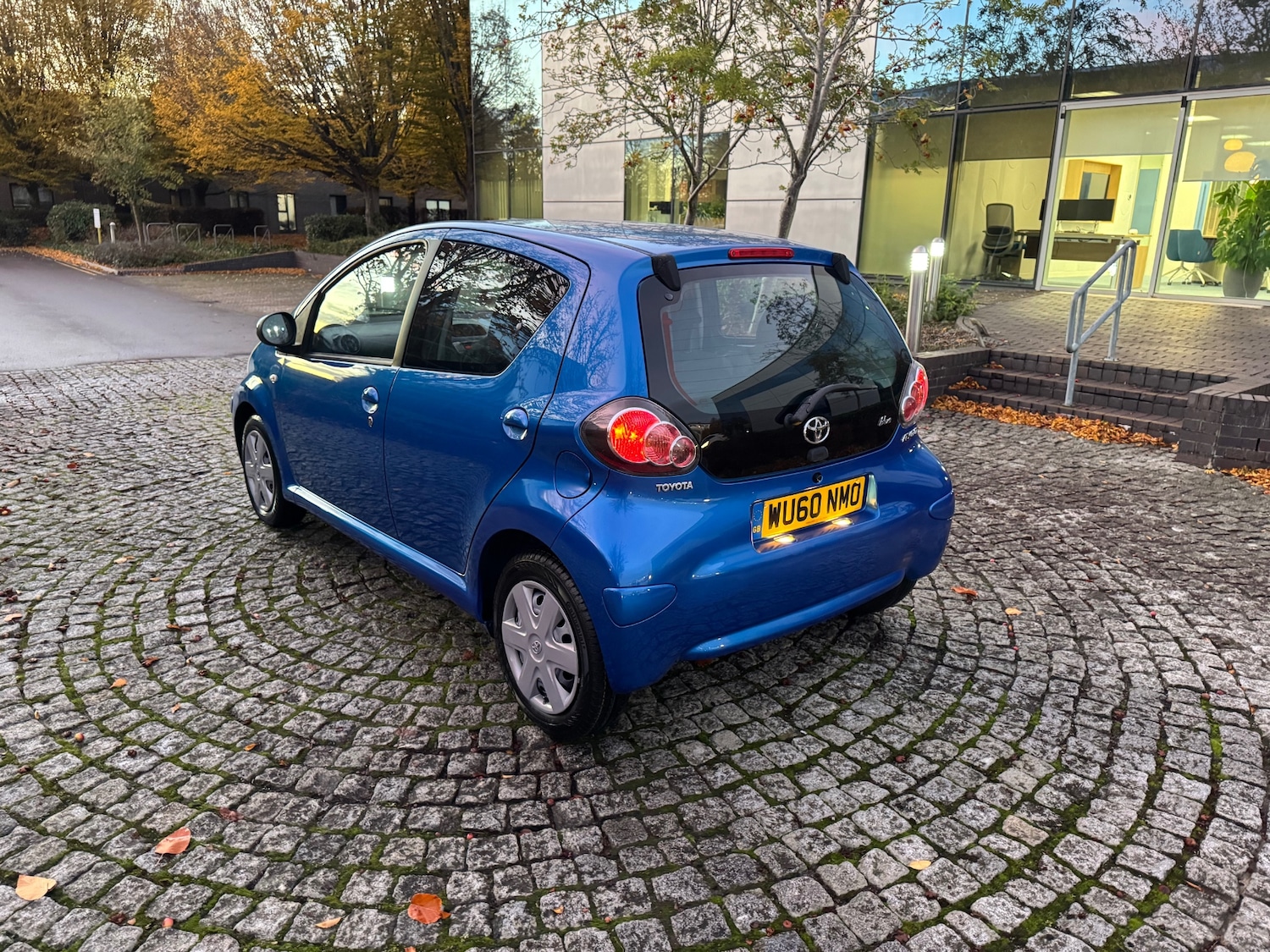 Used Toyota AYGO 2010 for sale - 76578186: Photo 8