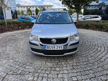 Used Volkswagen Touran 2009 for sale - 75158135: Photo