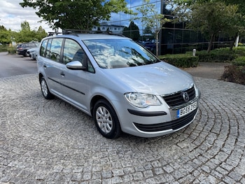 Used Volkswagen Touran 2009 for sale - 75158135: Photo