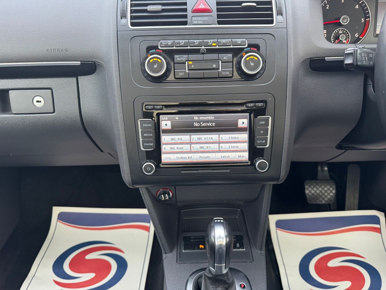 Used Volkswagen Touran 2011 for sale - 78122840: Photo 13