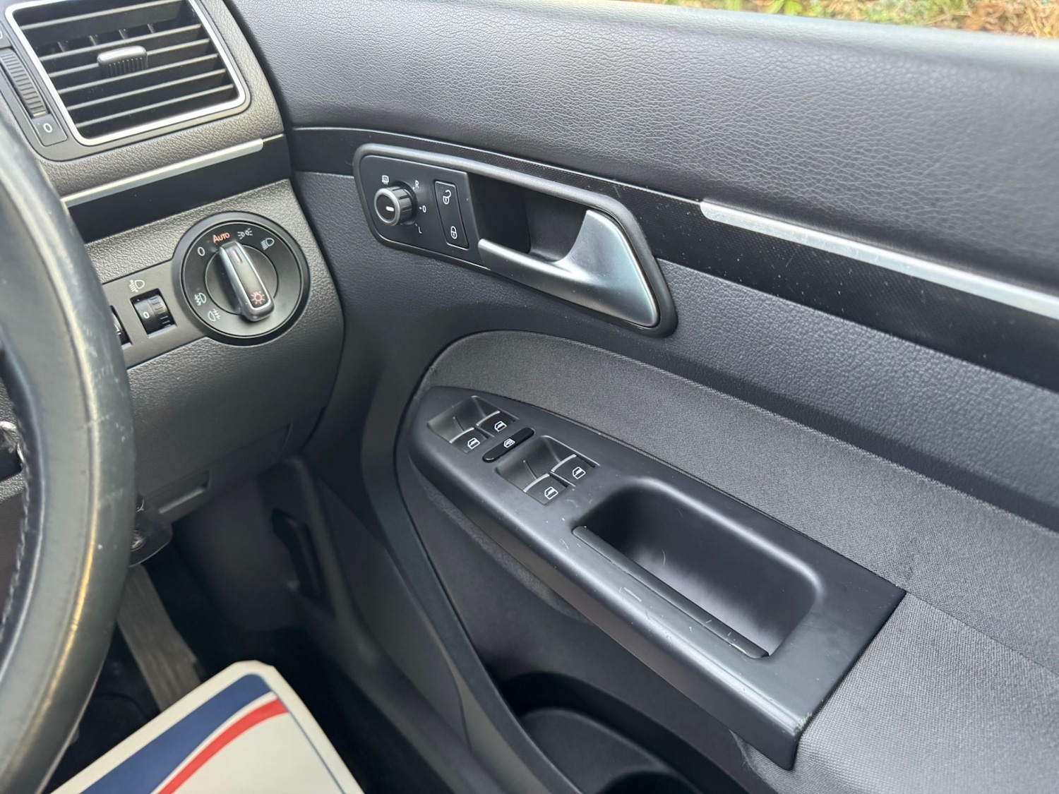 Used Volkswagen Touran 2011 for sale - 78122840: Photo 16