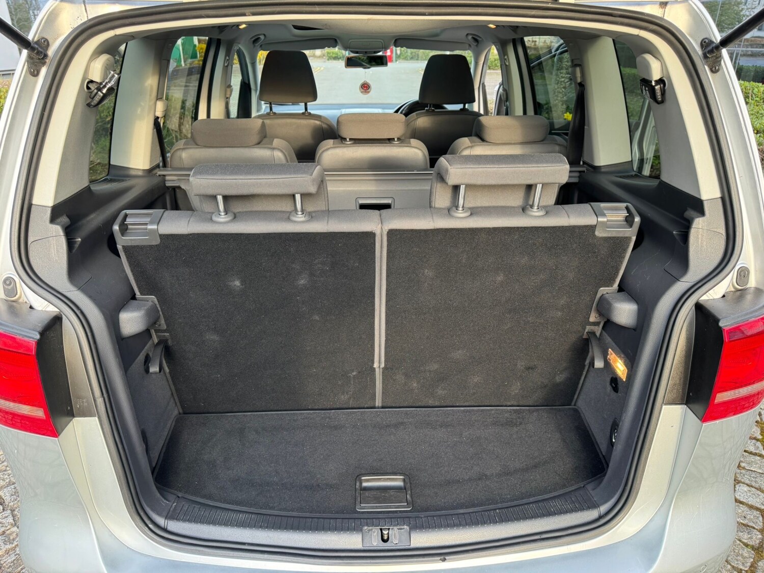 Used Volkswagen Touran 2011 for sale - 78122840: Photo 18