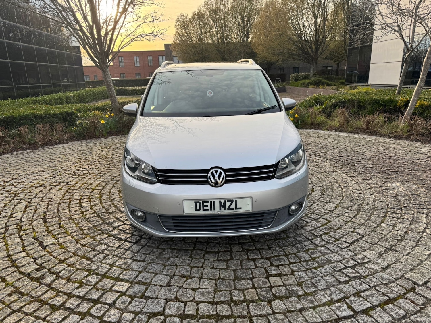 Used Volkswagen Touran 2011 for sale - 78122840: Photo 2