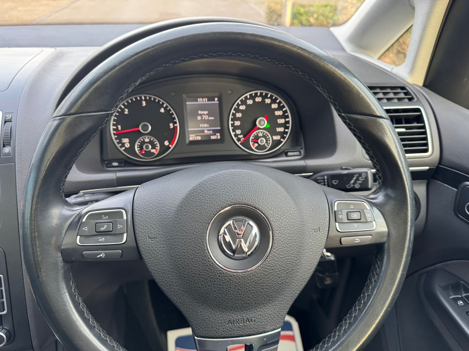 Used Volkswagen Touran 2011 for sale - 78122840: Photo 20