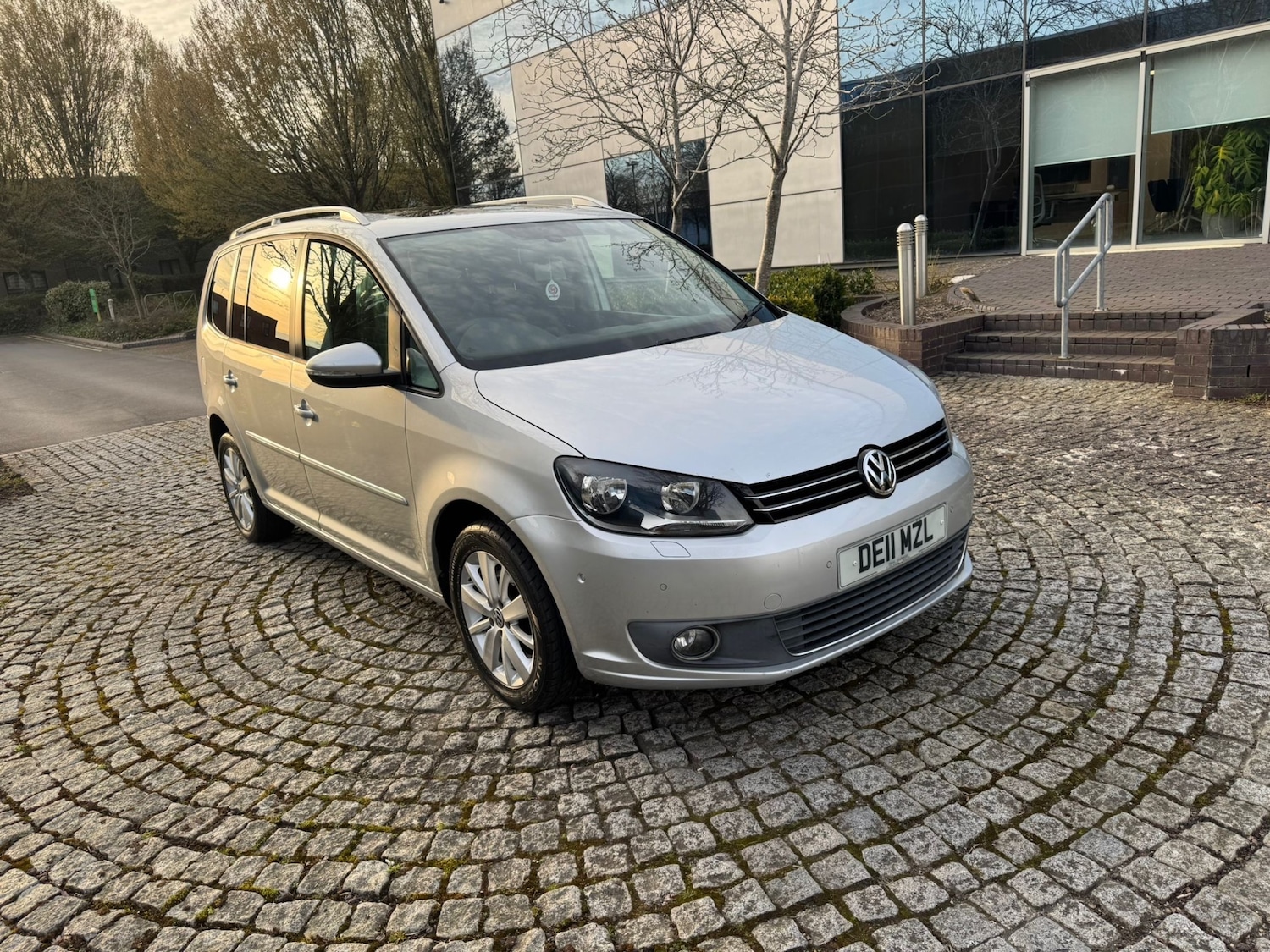 Used Volkswagen Touran 2011 for sale - 78122840: Photo 3