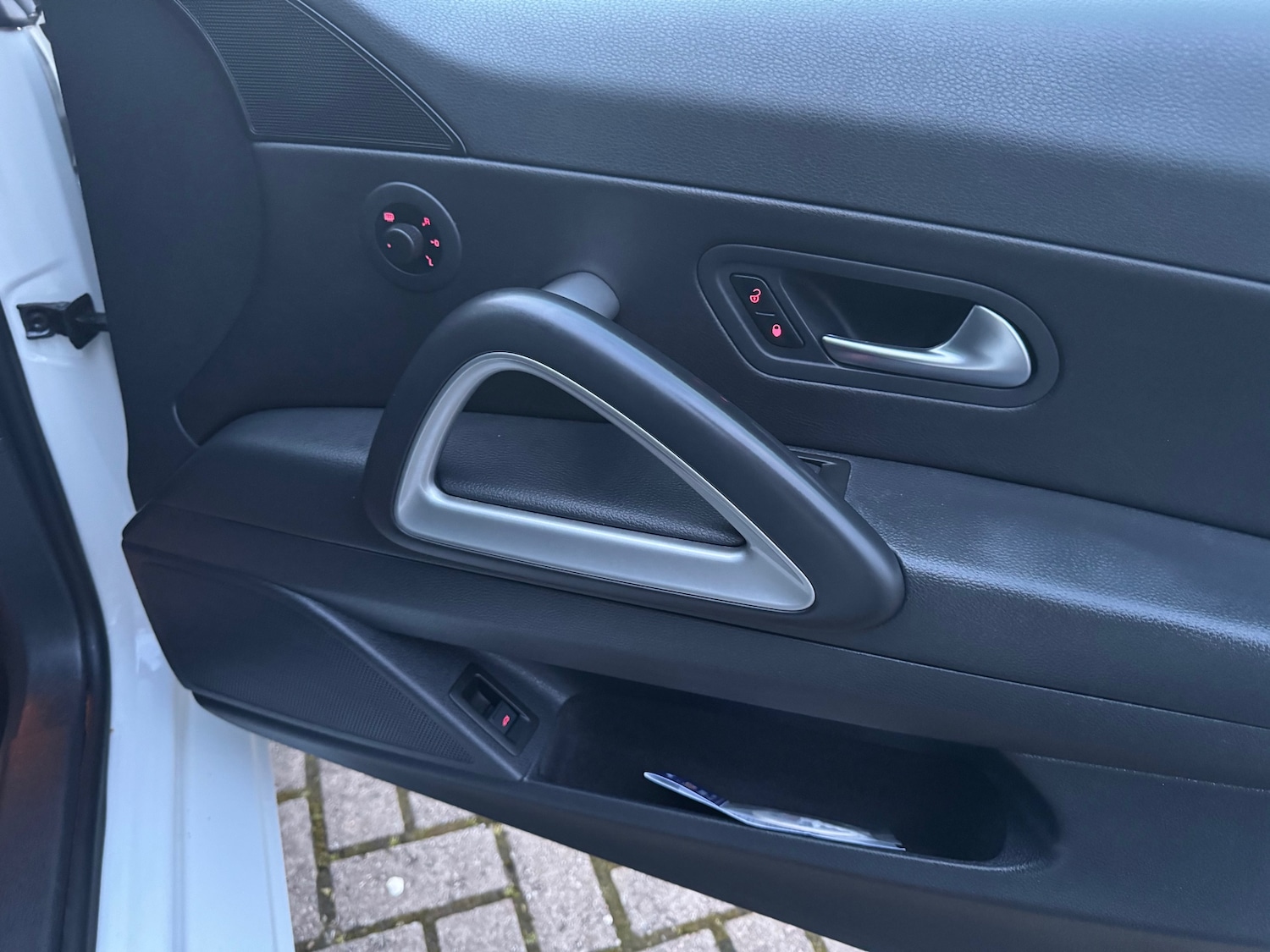 Used Volkswagen Scirocco 2011 for sale - 77901015: Photo 17