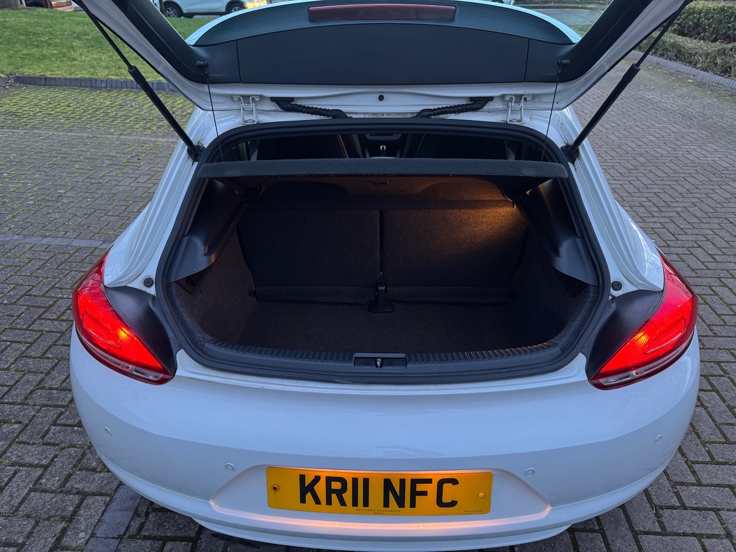 Used Volkswagen Scirocco 2011 for sale - 77901015: Photo 27