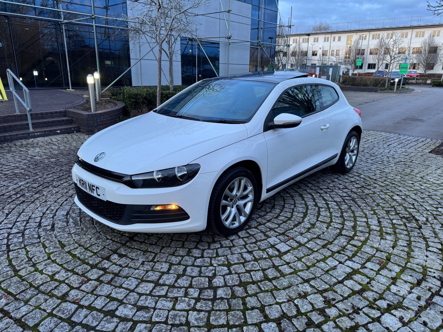 Used Volkswagen Scirocco 2011 for sale - 77901015: Photo 3