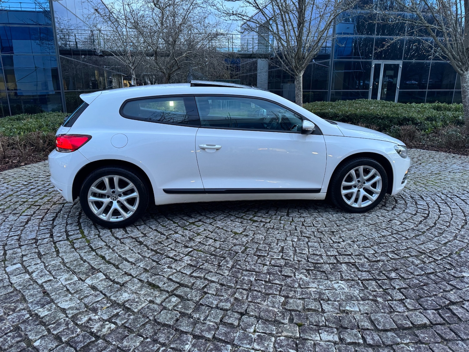 Used Volkswagen Scirocco 2011 for sale - 77901015: Photo 9