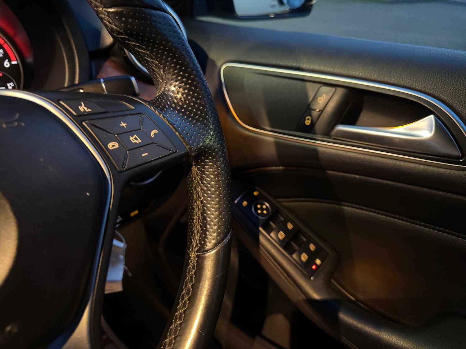 Used Mercedes-Benz B Class 2014 for sale - 77382014: Photo 19